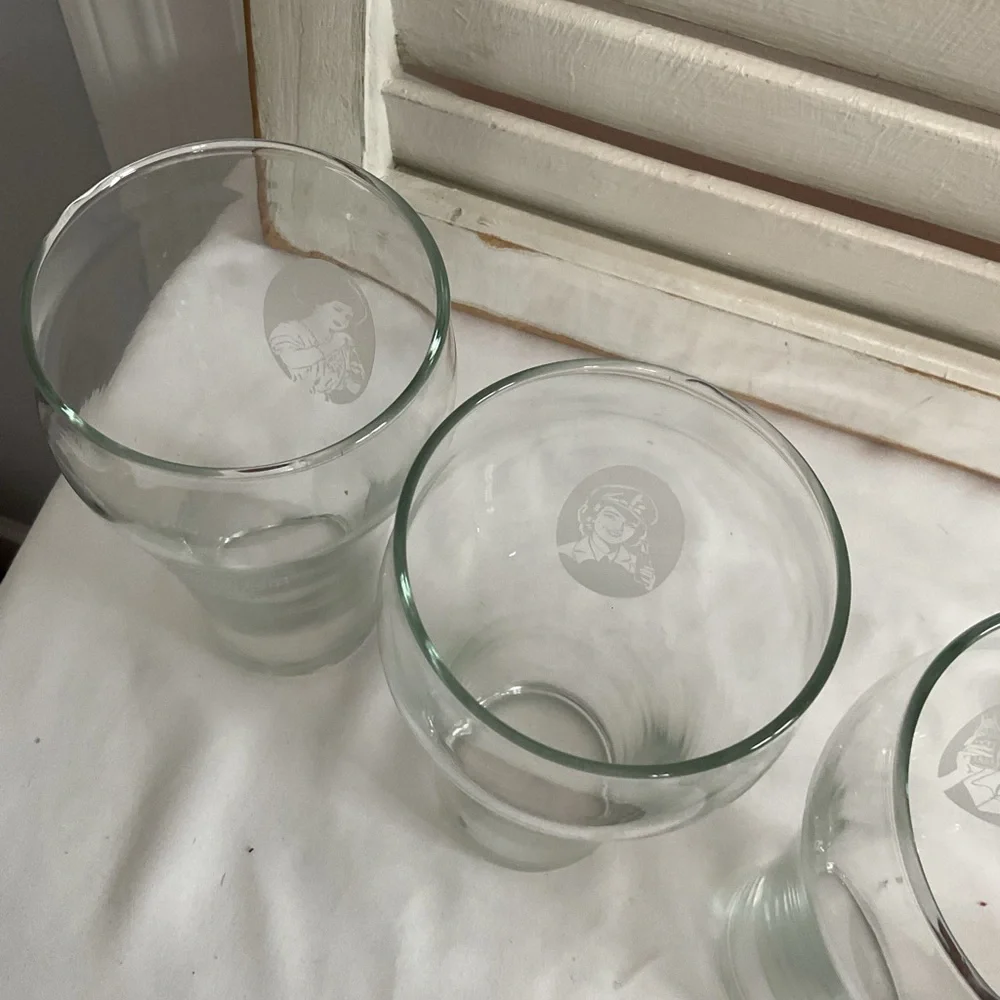 Tiara Exclusives Coca Cola Glasses Set of 4